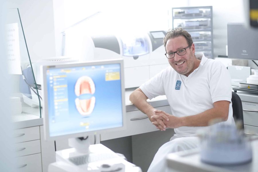 CEREC Technologie in den Zahnarztpraxen Alexander Jahn und Kollegen - Zahnarzt Darnstadt - Zahnarzt Dreieich